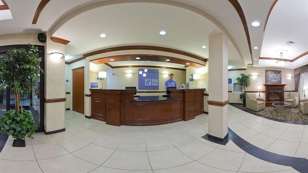 Holiday Inn Express Hotel & Suites Barrie By Ihg Dış mekan fotoğraf