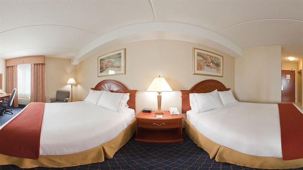 Holiday Inn Express Hotel & Suites Barrie By Ihg Dış mekan fotoğraf