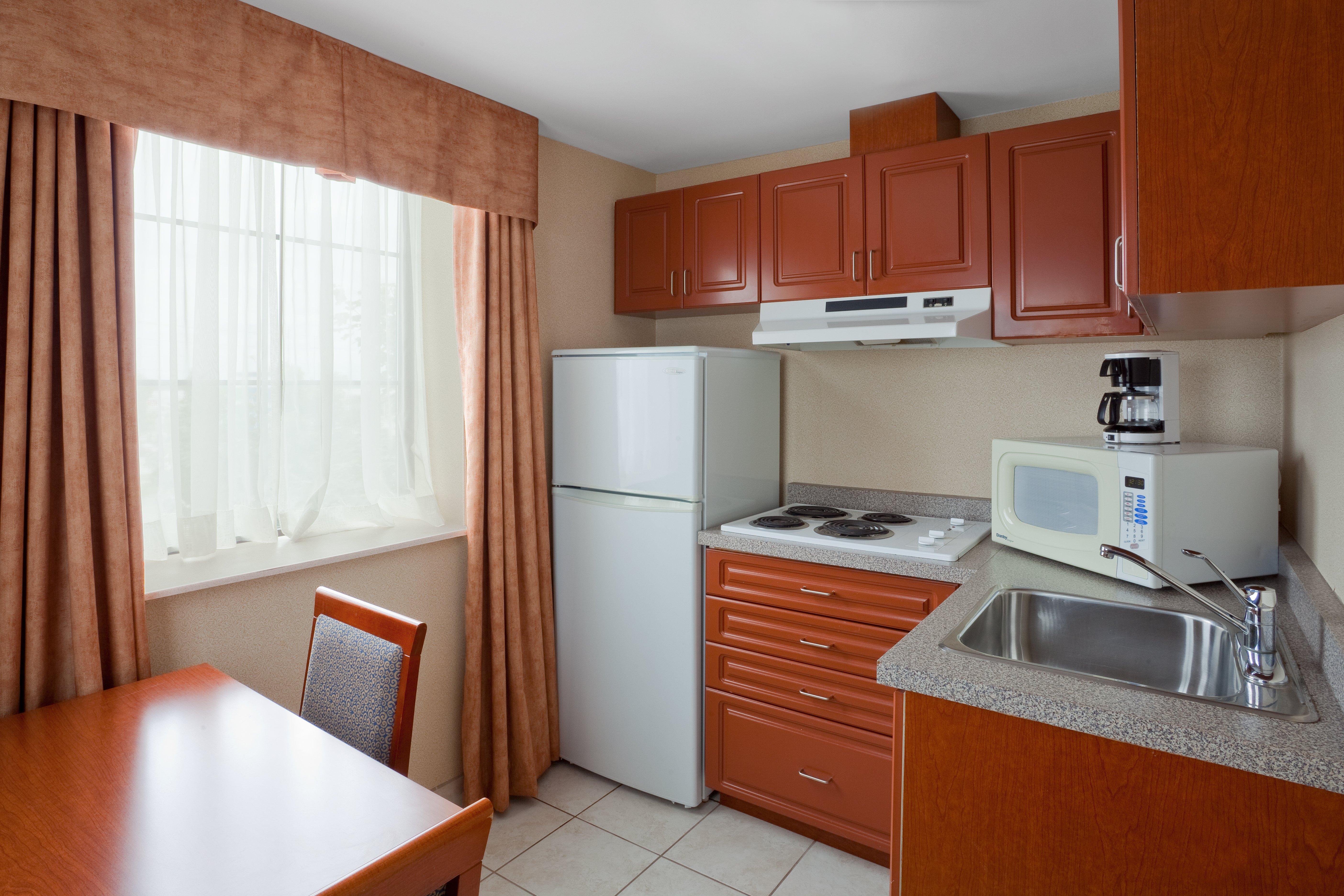 Holiday Inn Express Hotel & Suites Barrie By Ihg Dış mekan fotoğraf