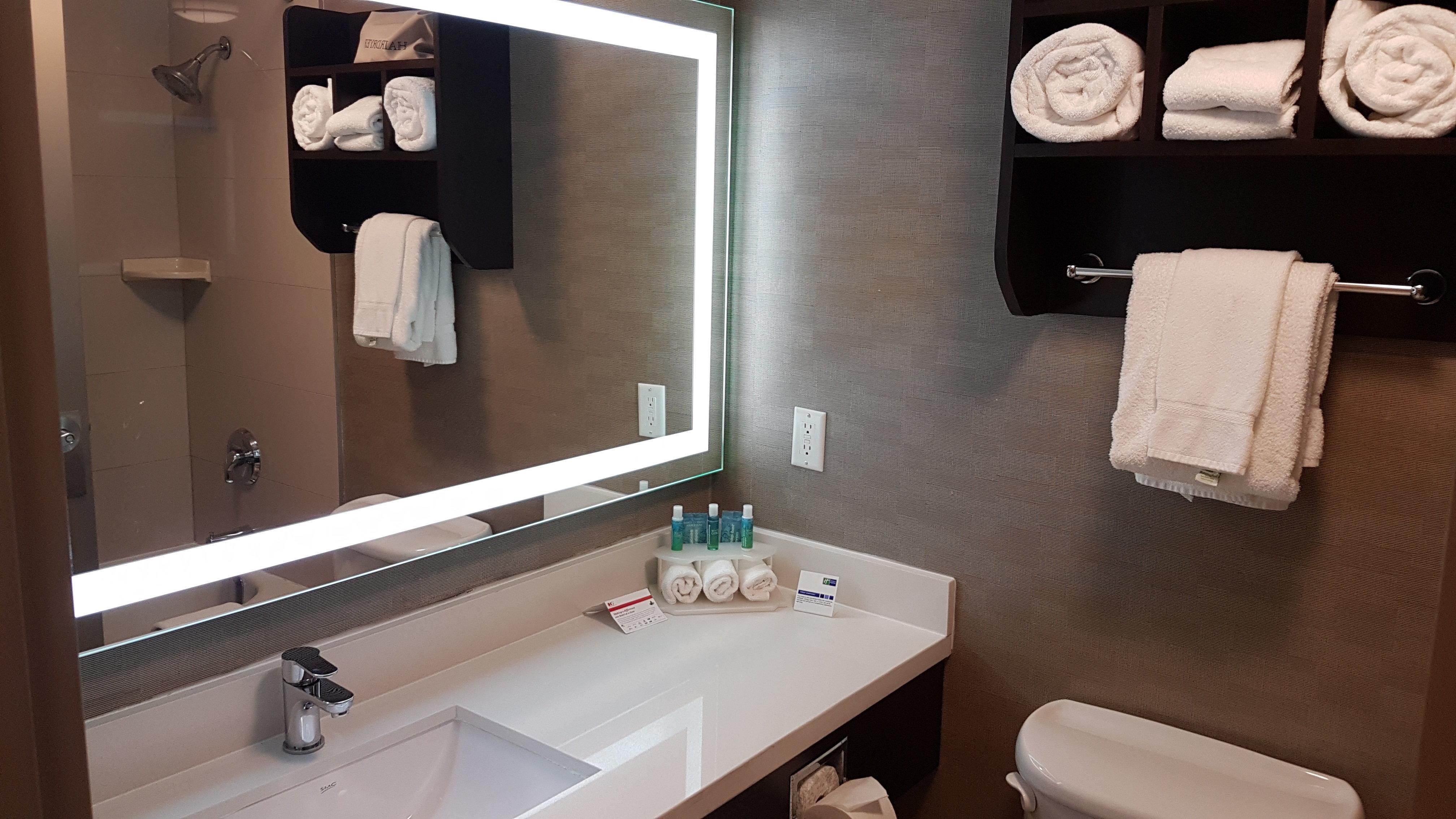 Holiday Inn Express Hotel & Suites Barrie By Ihg Dış mekan fotoğraf