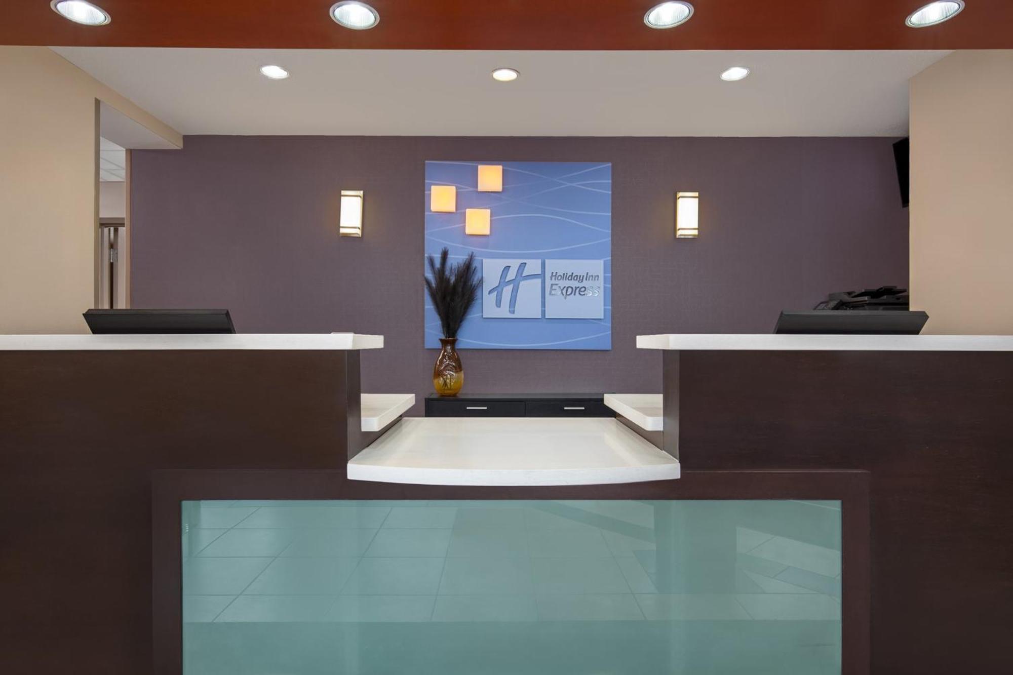 Holiday Inn Express Hotel & Suites Barrie By Ihg Dış mekan fotoğraf