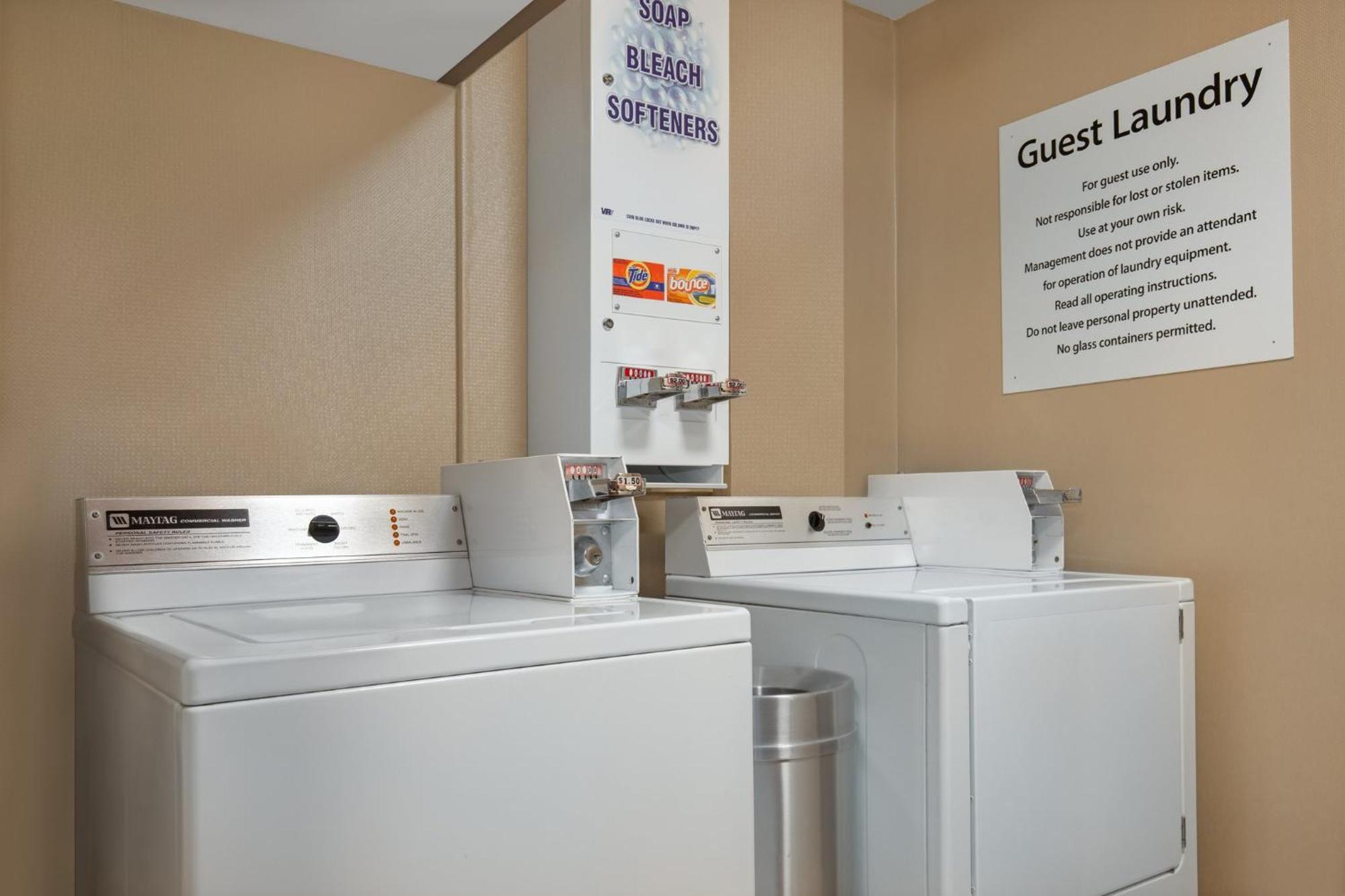 Holiday Inn Express Hotel & Suites Barrie By Ihg Dış mekan fotoğraf
