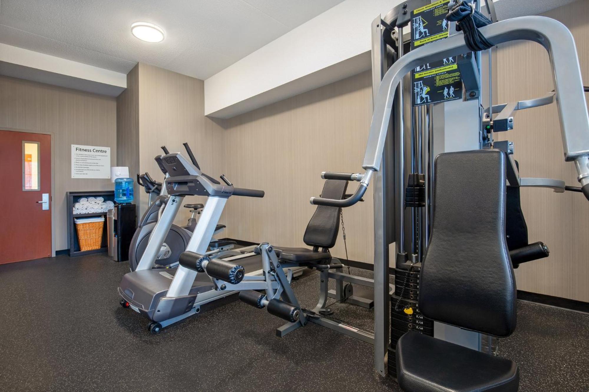 Holiday Inn Express Hotel & Suites Barrie By Ihg Dış mekan fotoğraf
