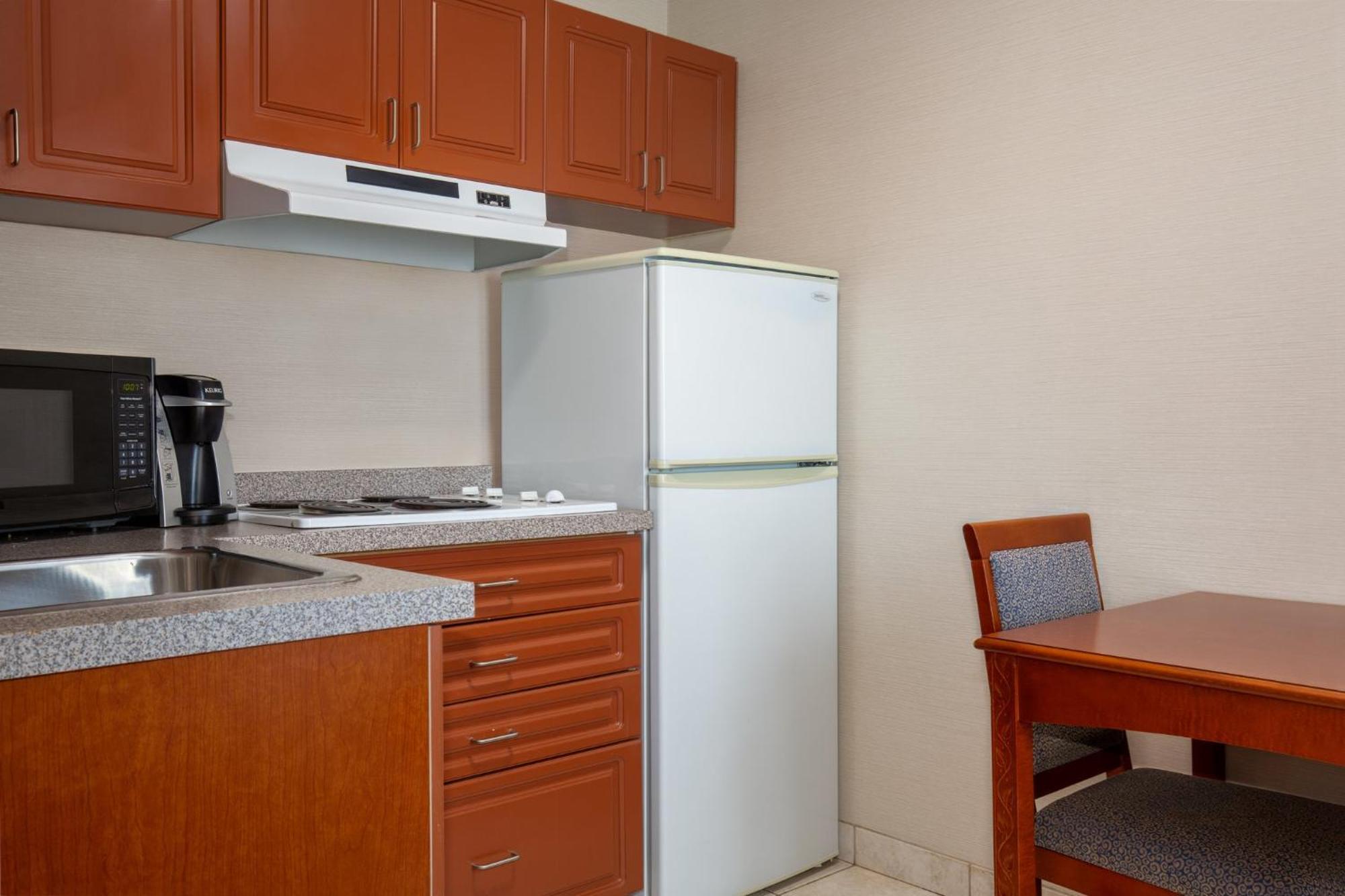 Holiday Inn Express Hotel & Suites Barrie By Ihg Dış mekan fotoğraf