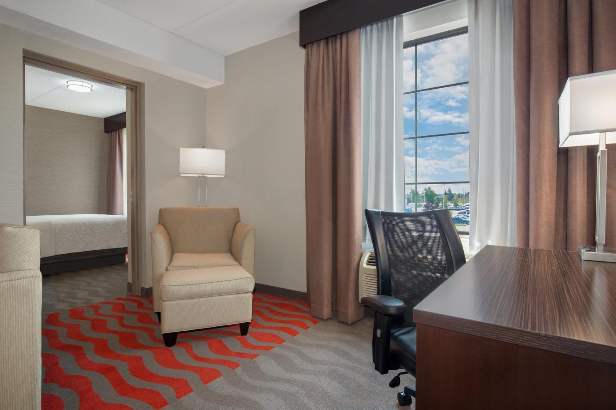Holiday Inn Express Hotel & Suites Barrie By Ihg Dış mekan fotoğraf