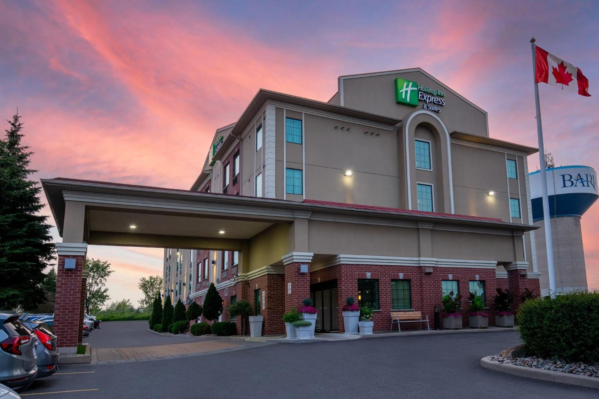 Holiday Inn Express Hotel & Suites Barrie By Ihg Dış mekan fotoğraf