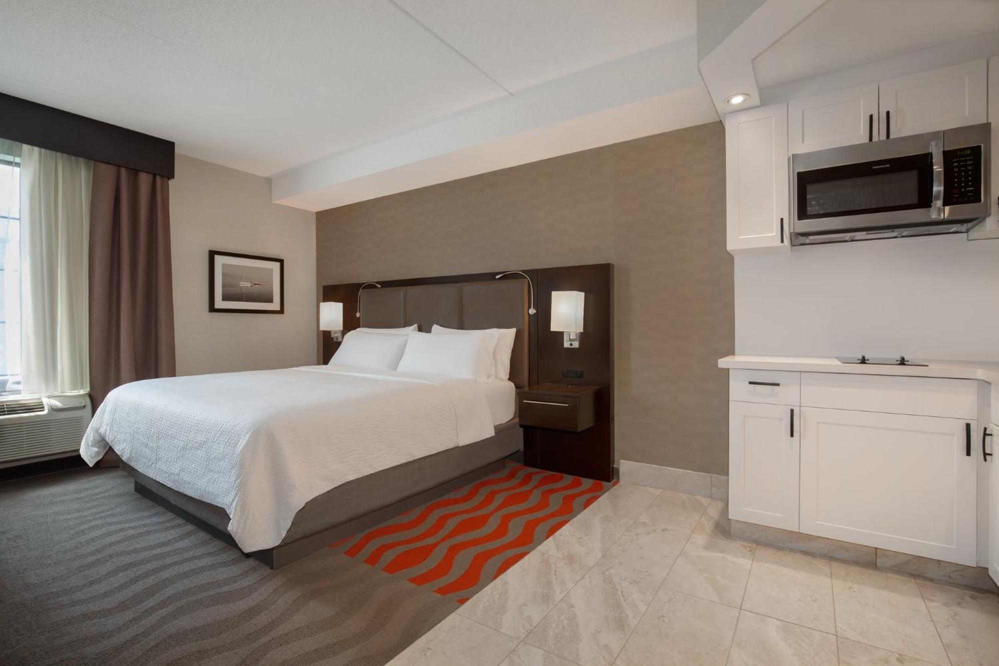 Holiday Inn Express Hotel & Suites Barrie By Ihg Dış mekan fotoğraf