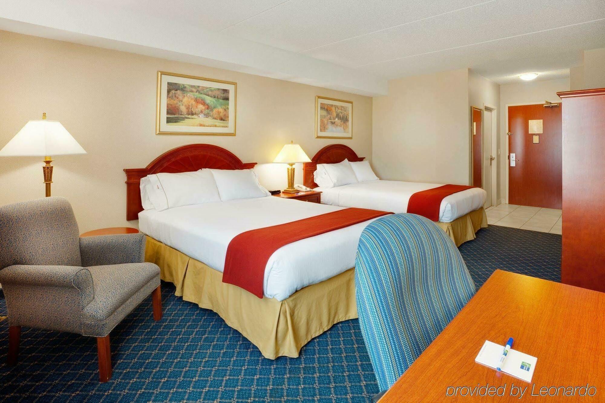 Holiday Inn Express Hotel & Suites Barrie By Ihg Dış mekan fotoğraf